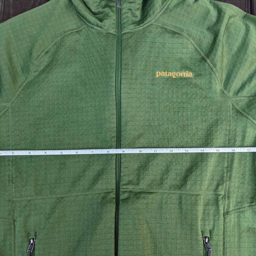 Green Patagonia Lightweight Jacket